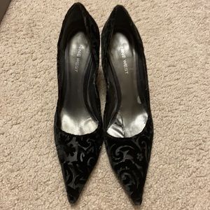 Nine West pump